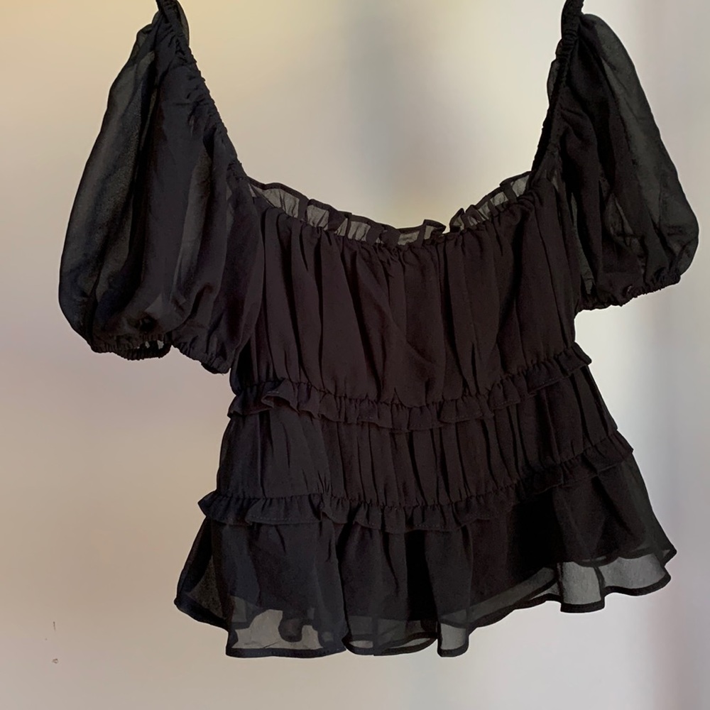 Astr (size XS) NWT Peasant top